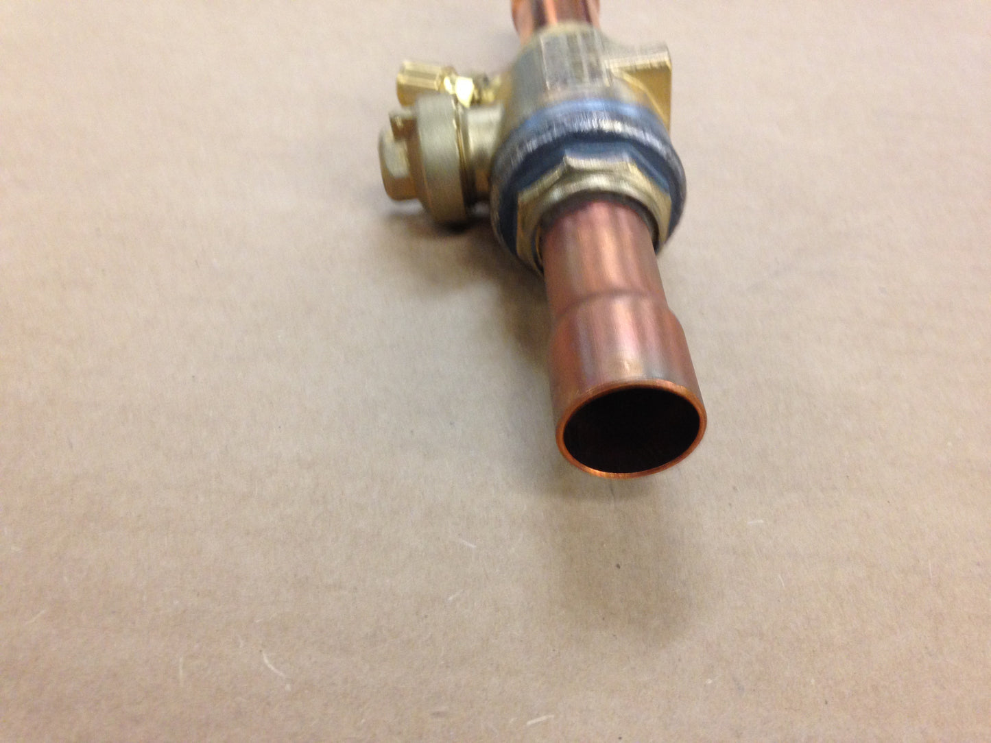 7/8" X 7/8"ODF SOLDER FULL-PORT BI-DIRECTIONAL BRASS REFRIGERATION BALL VALVE WITH ACCESS FITTING