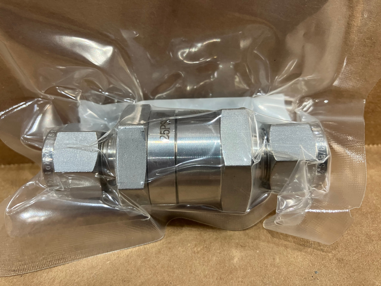 3/8" VH36B SERIES CHECK VALVE STAINLESS STEEL **SOLD INDIVIDUALLY**