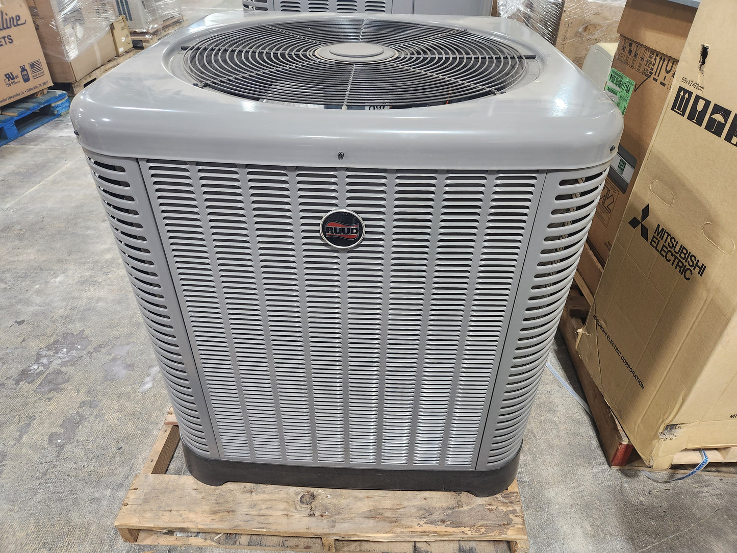 4 TON WALL MOUNTED HEAT PUMP 460/60/3 R401A 14 SEER