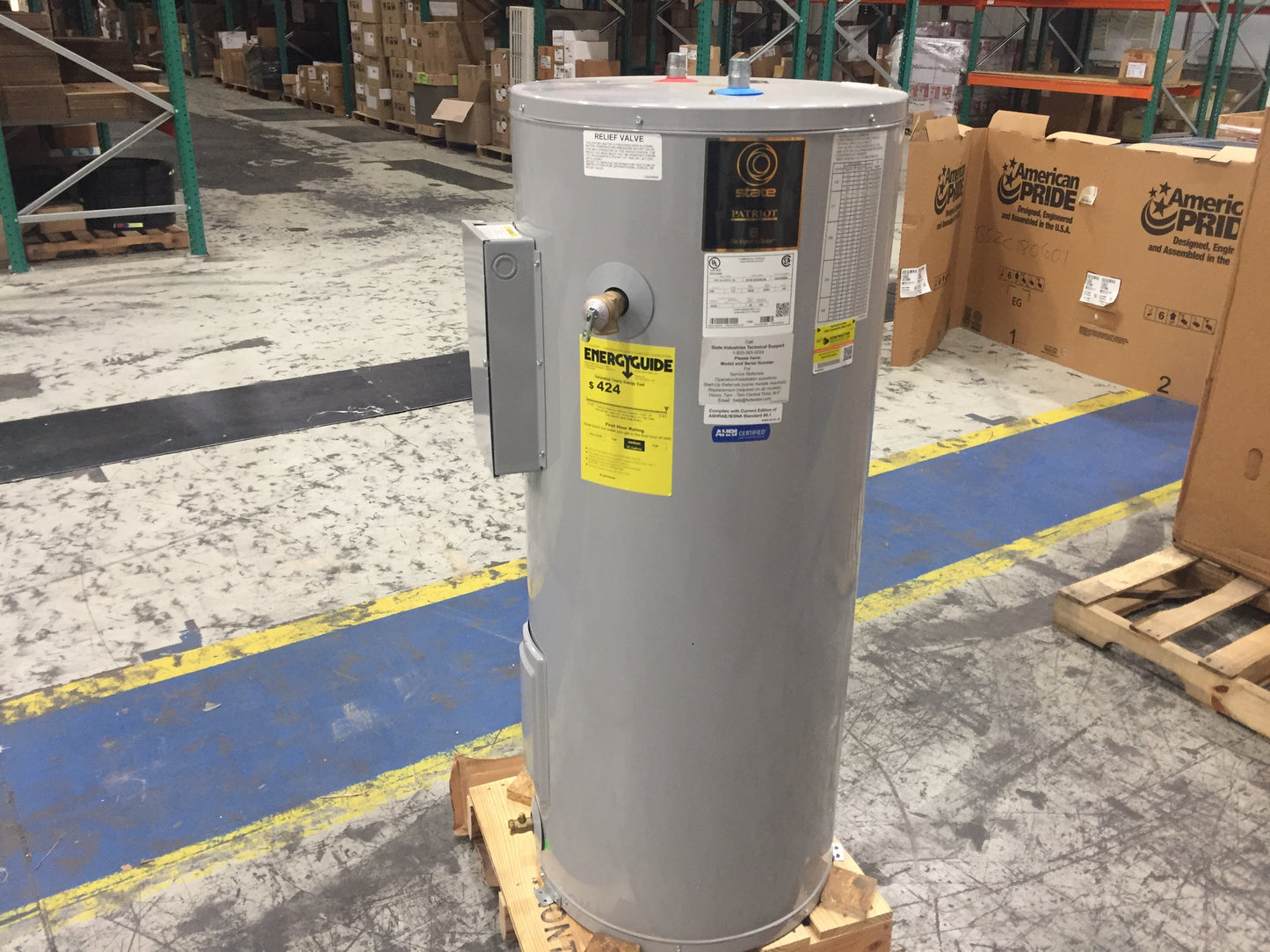 40 GALLON PATRIOT COMMERCIAL ALUMINUM ELECTRIC HOT WATER HEATER WITH 2 ELEMENTS 208V-1/3 PHASE,6000 WATTS