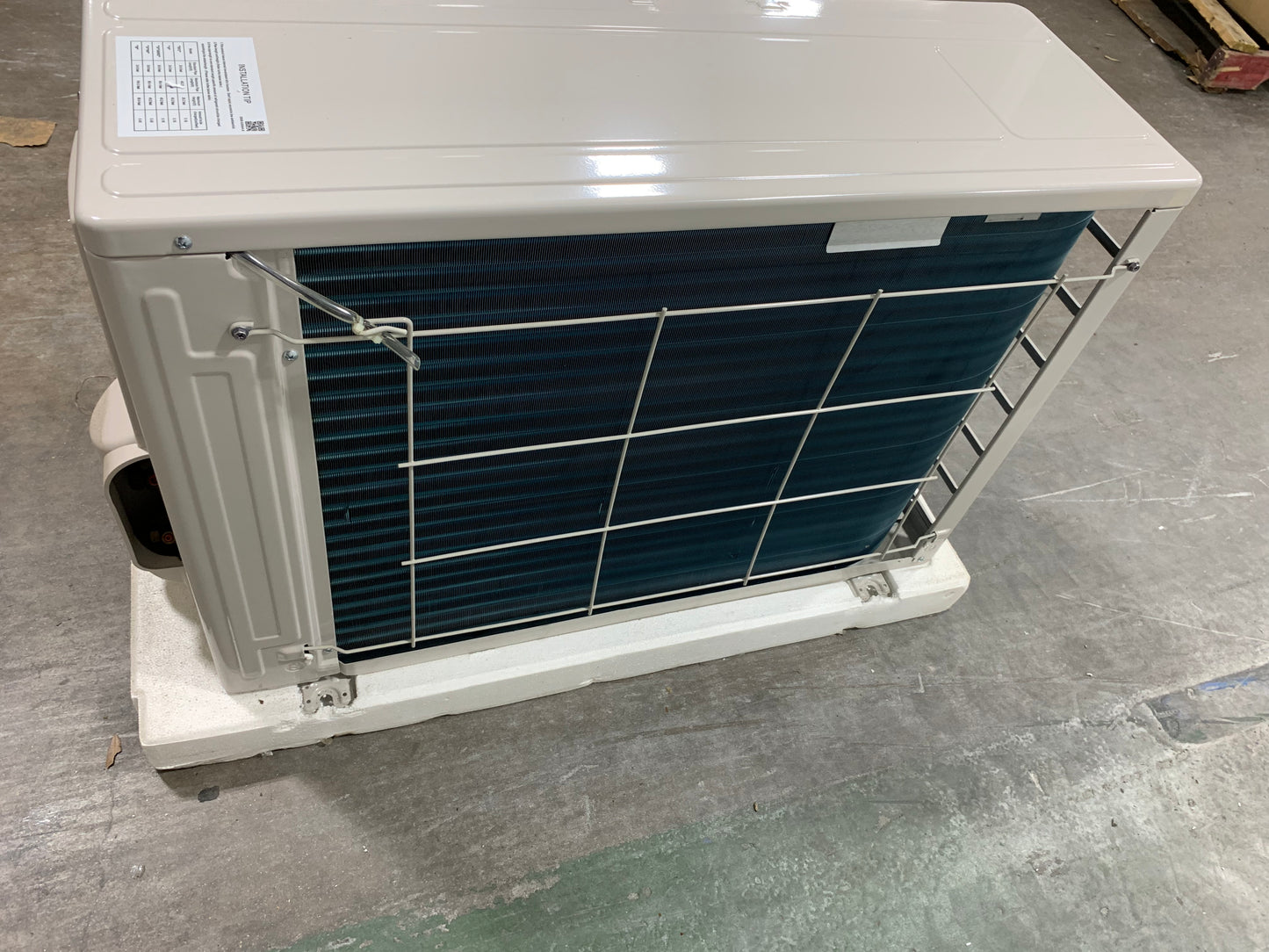 9,000/12,000 BTU OUTDOOR HEAT PUMP MINI SPLIT UNIT, 23 SEER 208-230/60/1 R410A