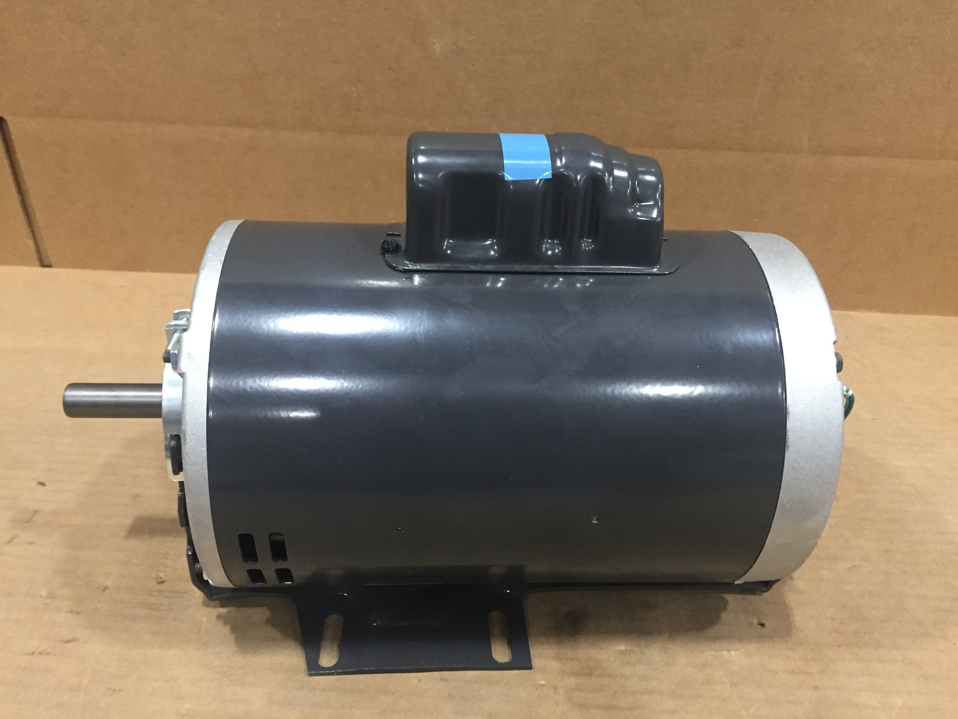 1.5 HP GENERAL PURPOSE ELECTRIC MOTOR; 115/208-230V, 50/60HZ, 1 PHASE, 3450 RPM, 1 SPEED