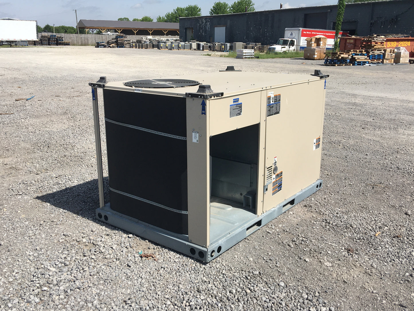 5 TON "RAIDER" SERIES CONVERTIBLE GAS/ELECTRIC BELT DRIVEN PACKAGED UNIT, 14 SEER 80% 460/60/3 R-410A CFM:1725