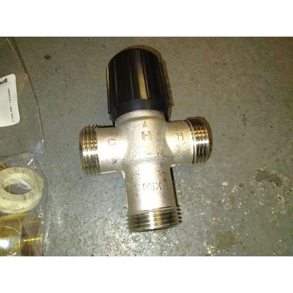 AM-1 SERIES THERMOSTATIC MIXING VALVE