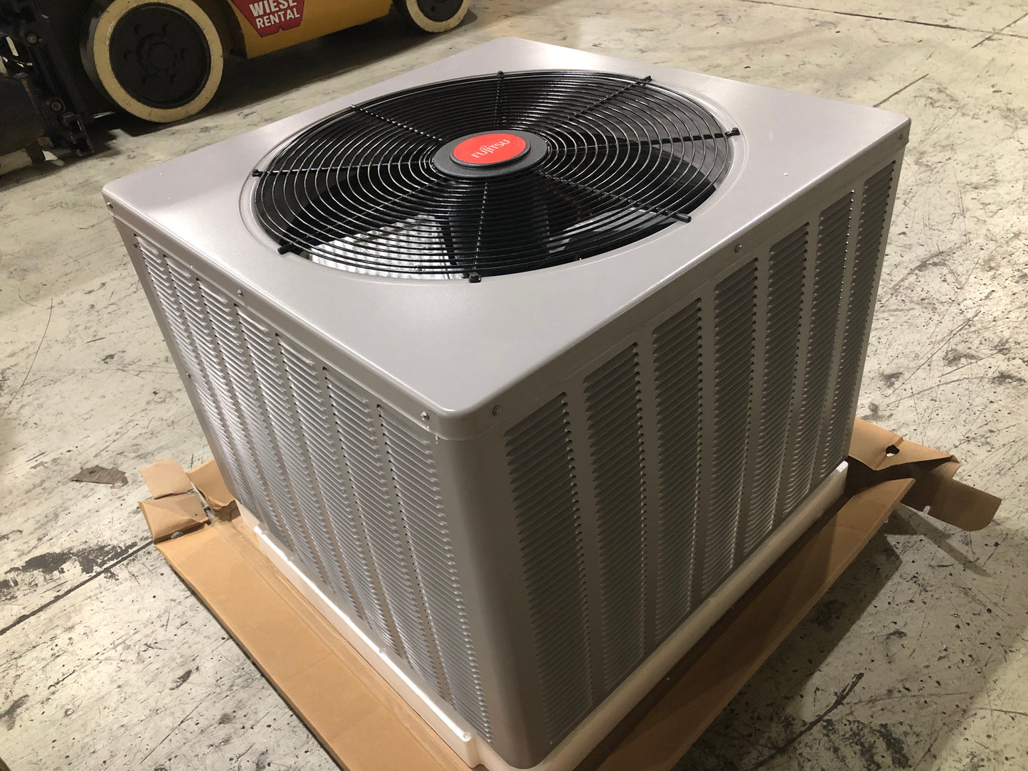 2-1/2 TON SPLIT-SYSTEM AIR CONDITIONER 208-230/60/1 R410A 16 SEER