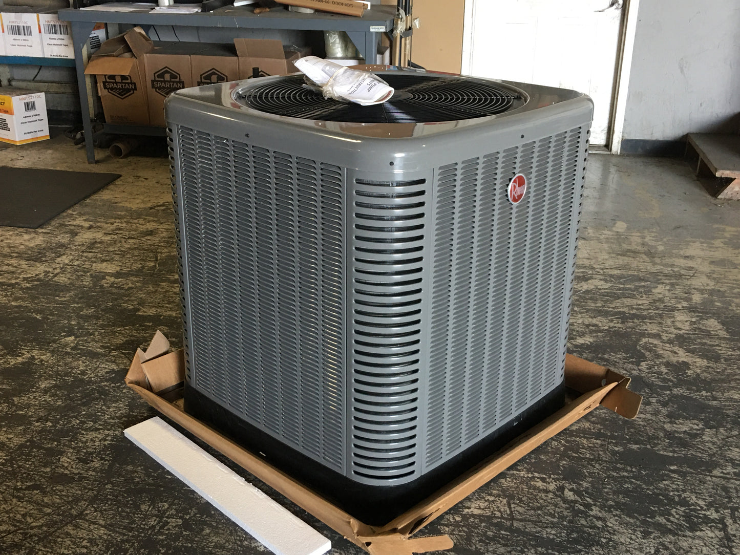 3-1/2 TON SPLIT-SYSTEM HEAT PUMP 208-230/60/3 R410A 14 SEER