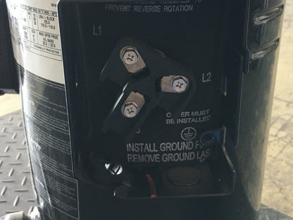 6 TON MEDIUM TEMPERATURE SCROLL COMPRESSOR WITH ROTA-LOCK CONNECTIONS 460-380/60-50/3