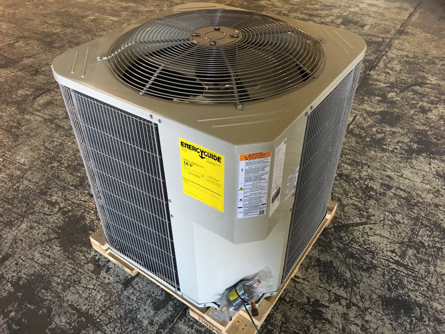 2 1/2 TON SPLIT-SYSTEM AIR CONDITIONER 208-230/60/1 R-410A SEER2 15