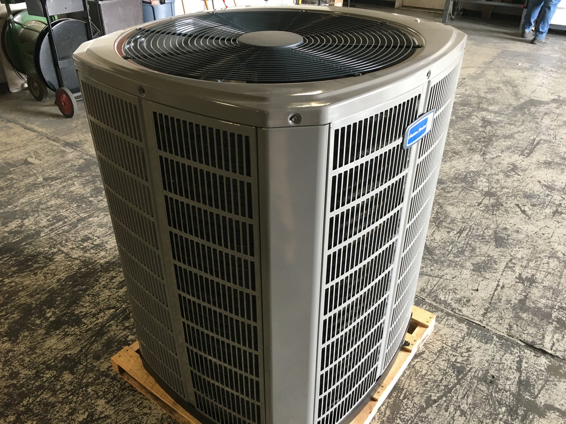 4TON SPLIT-SYSTEM COMMUNICATING HEAT PUMP 208-230/60/1 R410 15 SEER