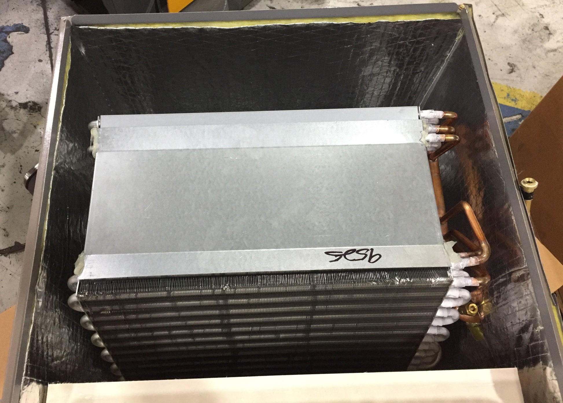 4 TON AC/HP MULTIPOSITION CASED ''A'' COIL, R-22 / R-410A CFM 1600