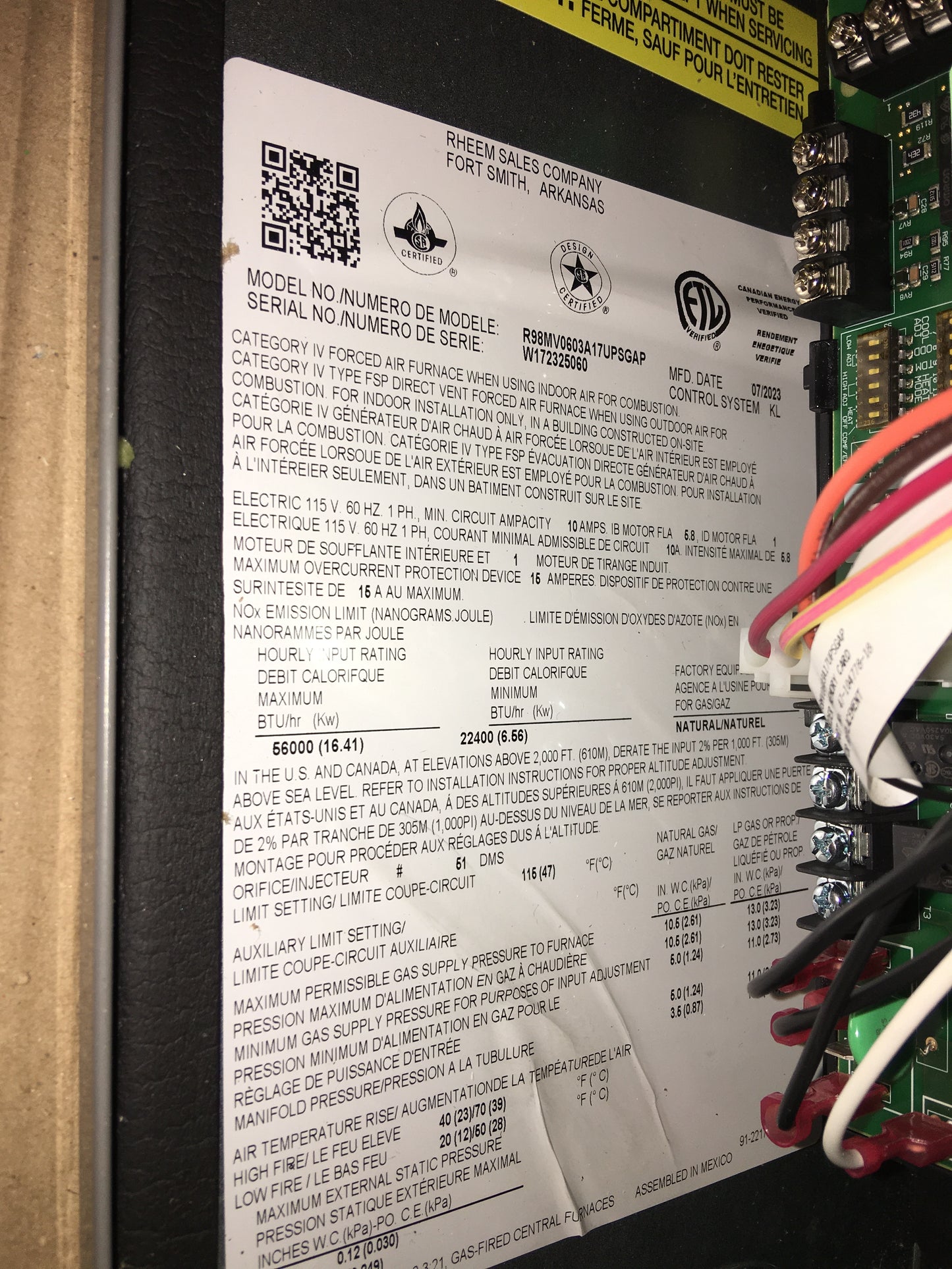 56,000 BTU MODULATING COMMUNICATING TWO-STAGE UPFLOW ECM VARIABLE SPEED GAS FURNACE 98% AFUE 115/60/1 CFM: 1050