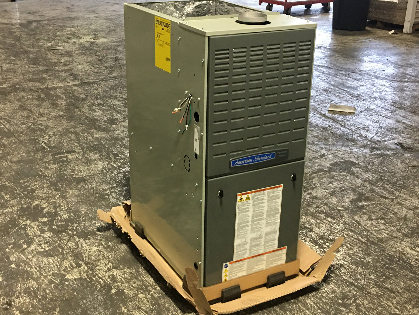 80,000 BTU Two-Stage Upflow/Horizontal ECM Communicating Gas Furnace 80% 115/60/1 CFM: 1200