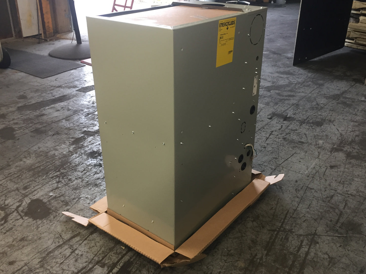 60,000 BTU TWO STAGE DOWNFLOW/HORIZONTAL COMMUNICATING ECM GAS FURNACE, 80% 115/60/1 CFM:1400