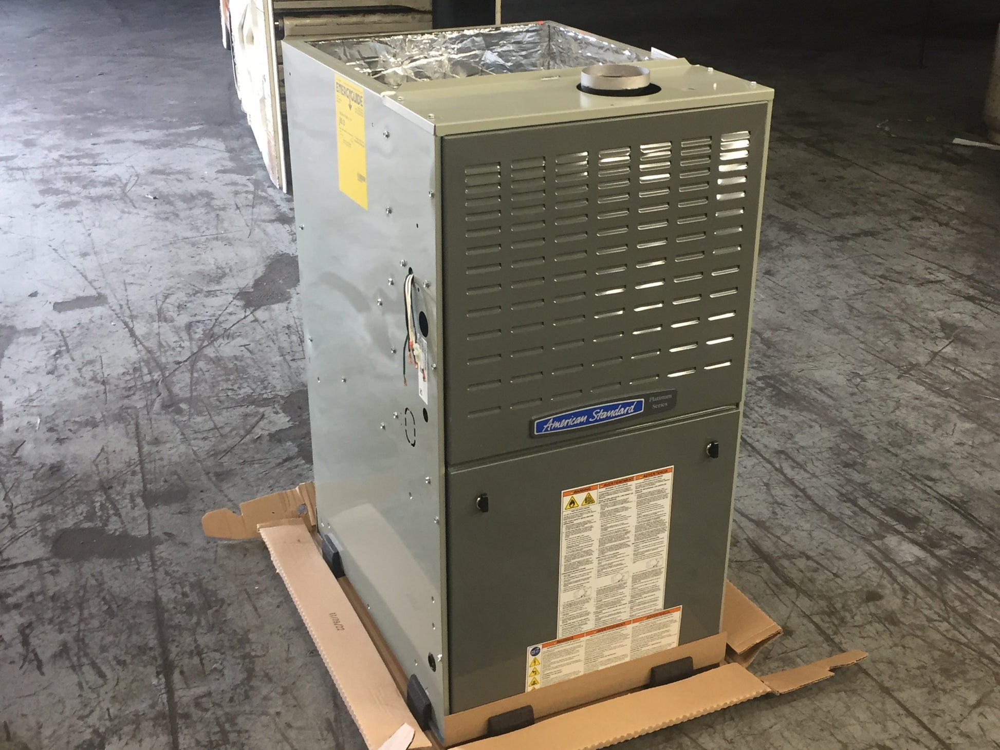 80,000 BTU Two-Stage Upflow/Horizontal ECM Communicating Gas Furnace 80% 115/60/1 CFM: 1600