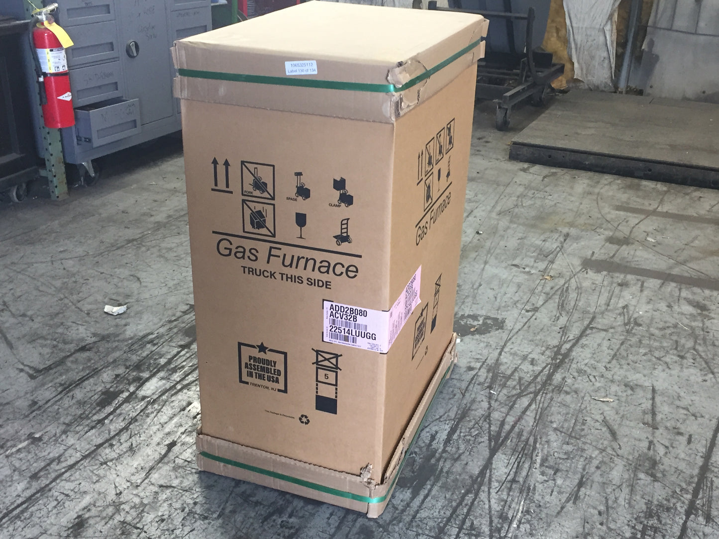 80,000 BTU Two-Stage Downflow/Horizontal ECM Communicating Gas Furnace 80% 115/60/1 CFM: 1200