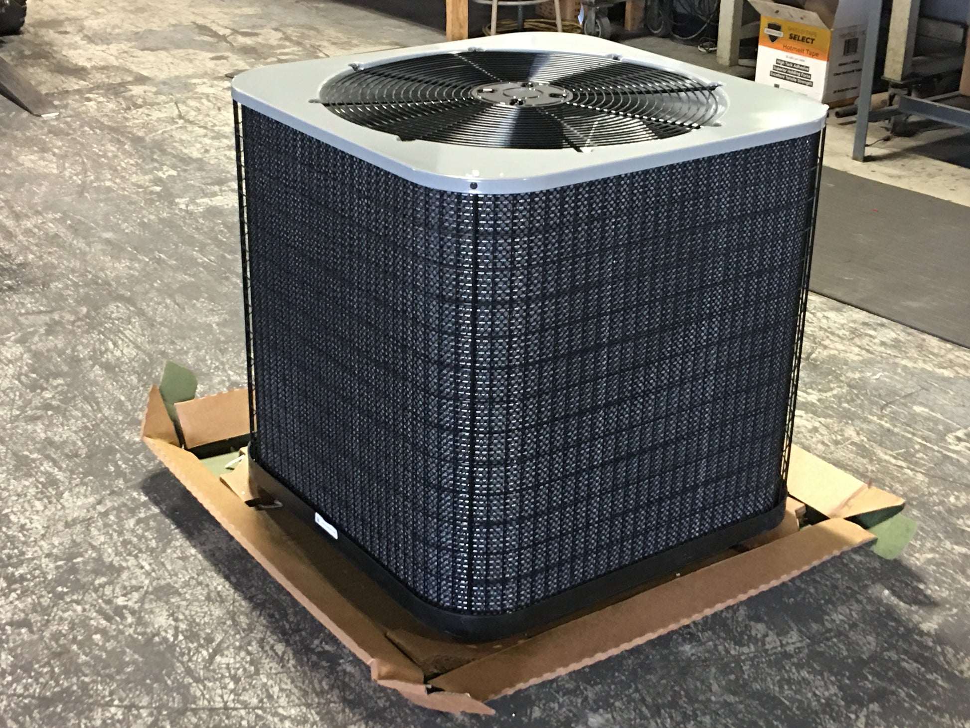 2.5 Ton Split-System Air Conditioner 208-230/60/1 R410A 14 SEER2