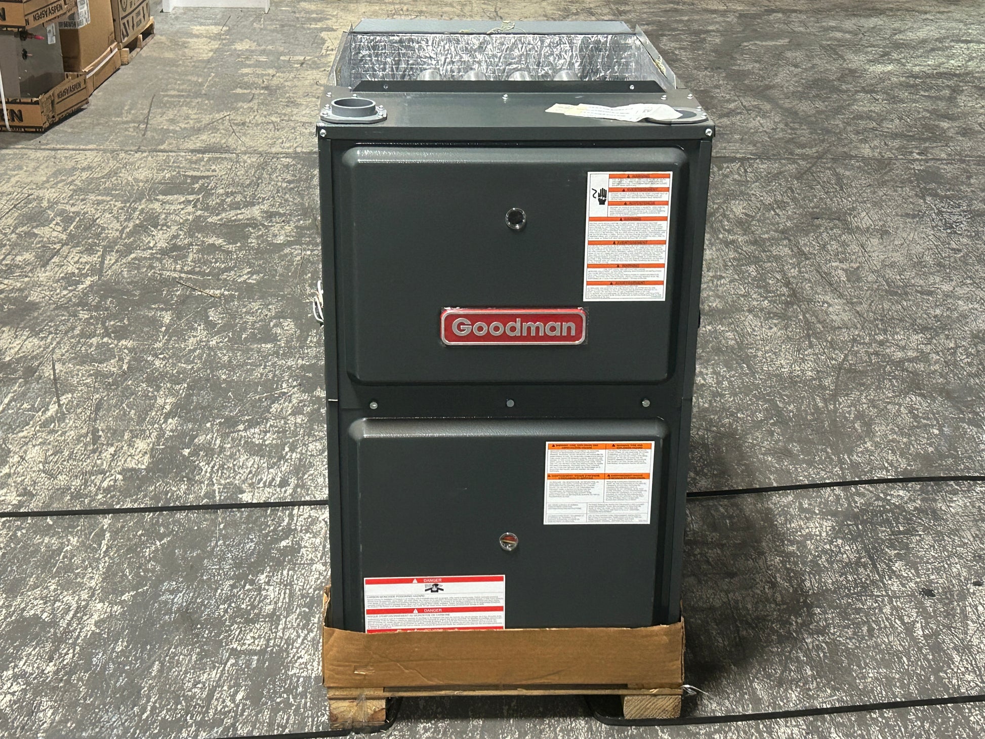 80,000 BTU Low NOx 1-Stg Upflow/Horizontal ECM Variable Speed Gas Furnace 92% 115/60/1 CFM: 1200