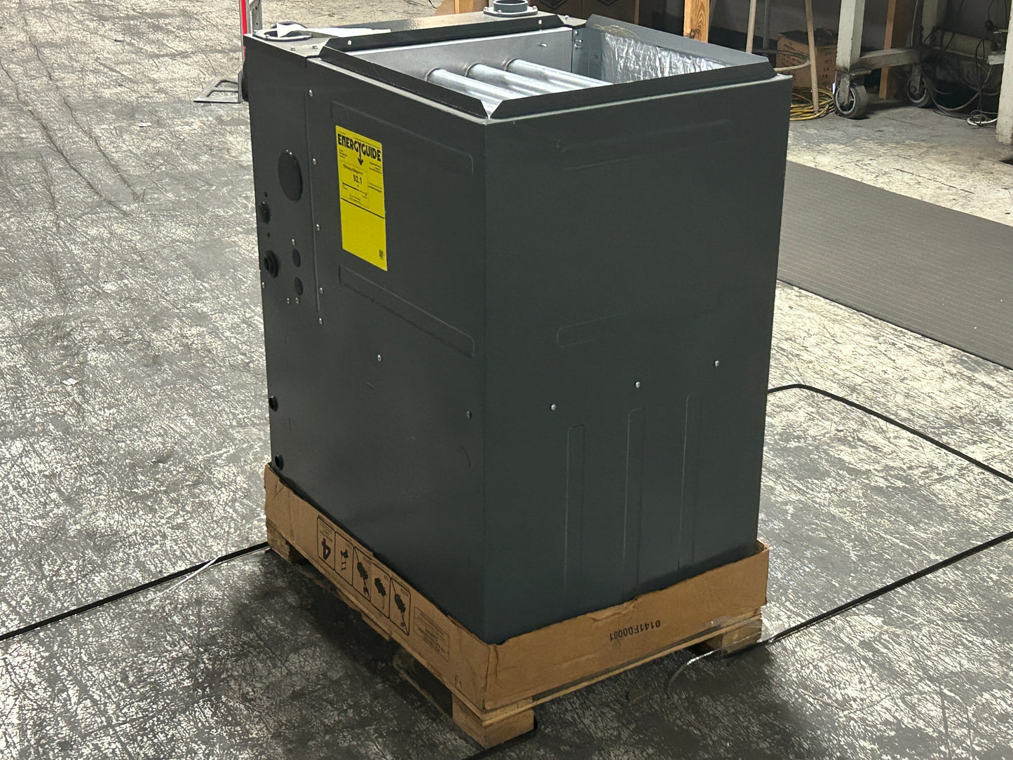 80,000 BTU Low NOx 1-Stg Upflow/Horizontal ECM Variable Speed Gas Furnace 92% 115/60/1 CFM: 1200