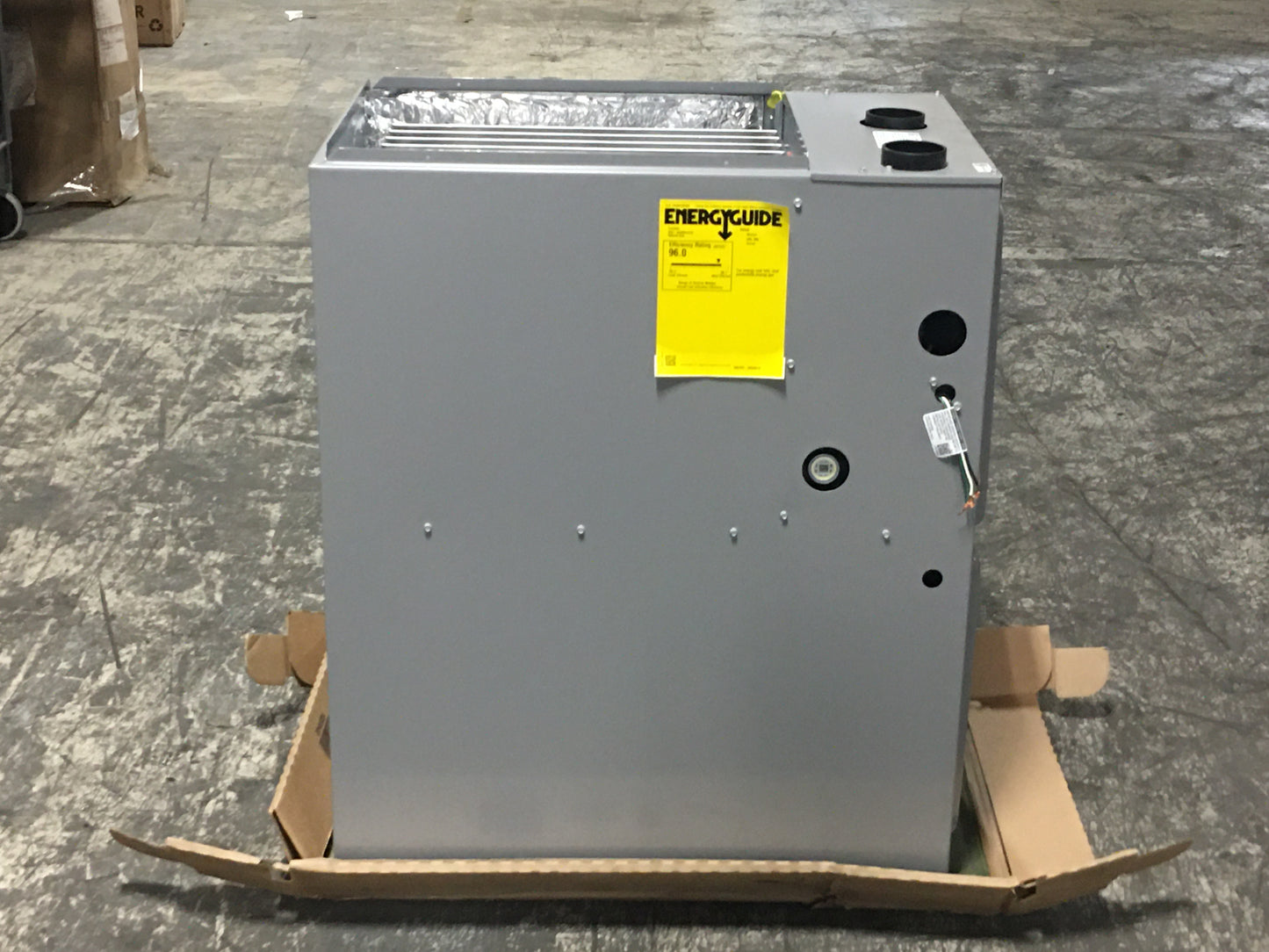 30,000 BTU Two-Stage Upflow/Horizontal ECM Variable Speed Gas Furnace 96% AFUE 120/60/1 CFM: 1025