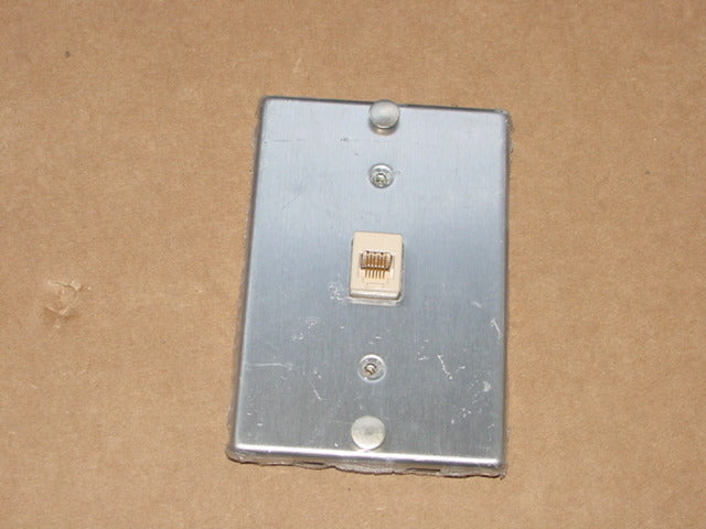 1-PORT JACK WALL MOUNT 6W