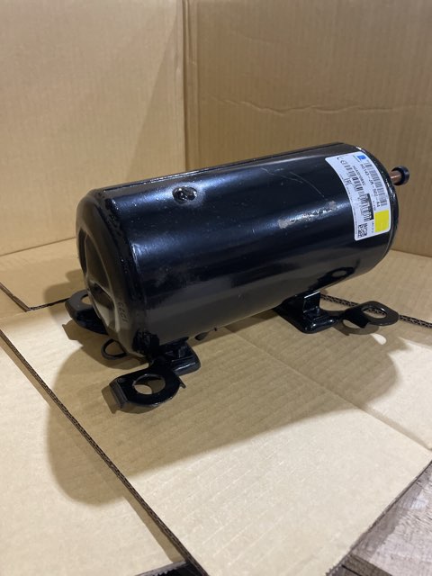 0.75 Ton AC Rotary Compressor 200-240/50/1 R410A