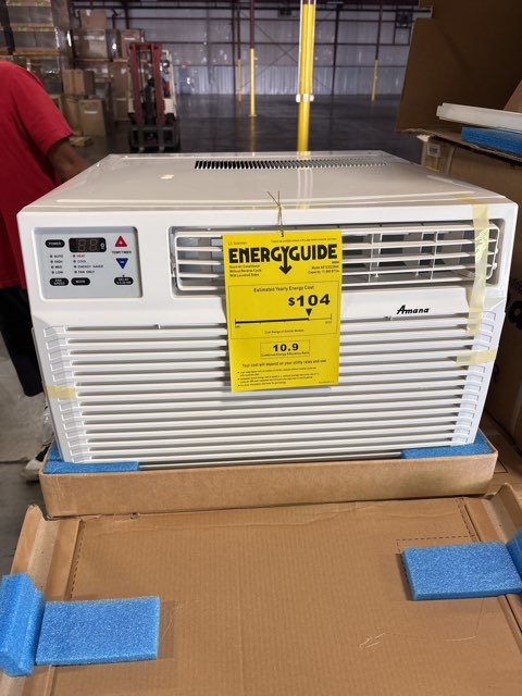 11,600 BTU Room/Window Air Conditioner with 3.5 KW Heat, 208-230/60/1, R-410A