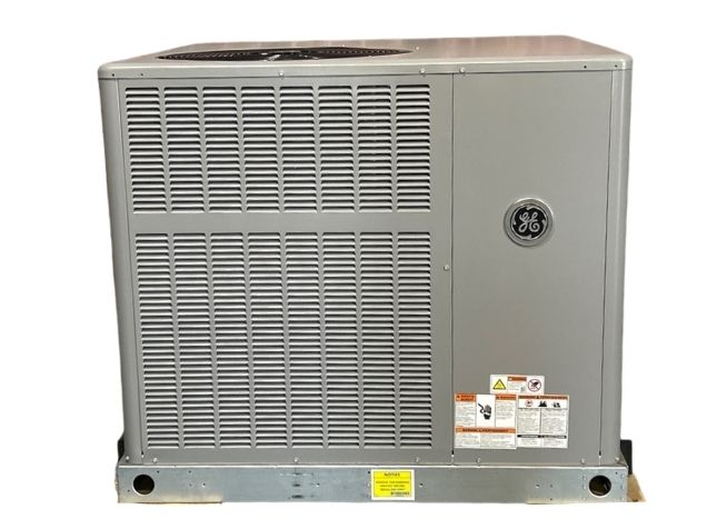 2.5 Ton Ultra Low NOx 1-Stage Convertible Natural G/E Packaged Unit, 14 SEER, 208-230/60/1, R410A