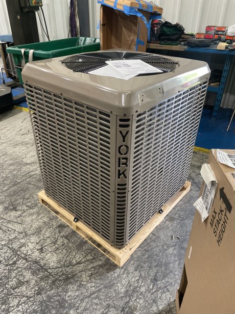 2.5 Ton Single Stage LX Series Split-System Heat Pump; 14 SEER, 208-230/60/1, R-410A