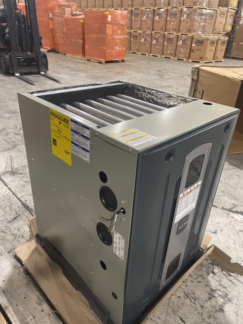 120,000 BTU Two-Stage Downflow ECM Variable Speed Gas Furnace 96% AFUE 120/60/1 CFM: 2250