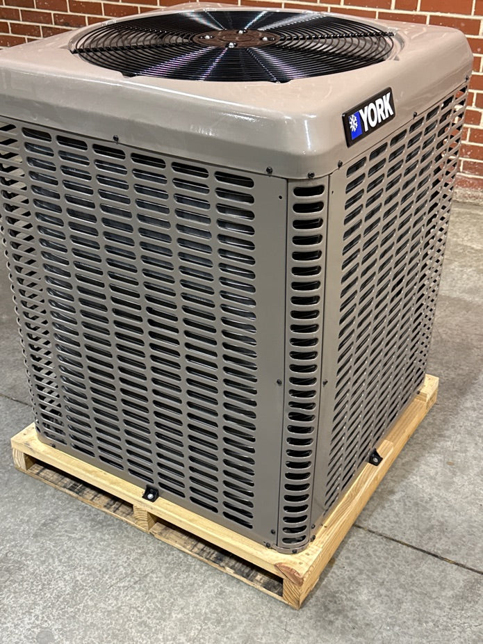 2.5 Ton Single-Stage Split-System Air Conditioner 208-230/60/3 R410A 13 SEER