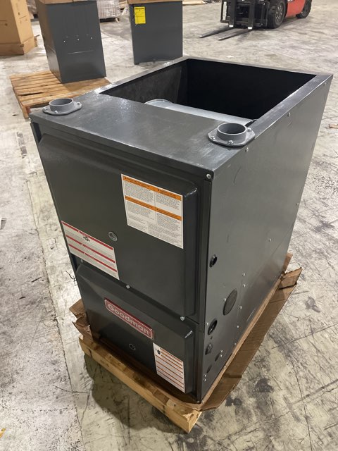 100,000 BTU Low NOx 1-Stg Downflow/Horizontal ECM Multi Speed Gas Furnace 96% 115/60/1 CFM: 2000