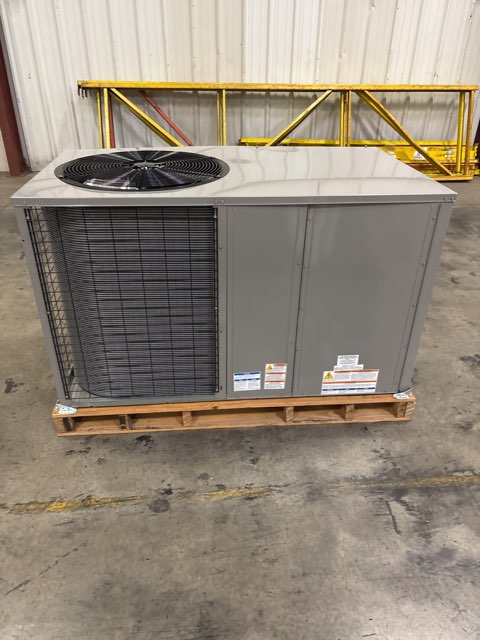 2.5 Ton Convertible Packaged Air Conditioning Unit, 13.4 SEER2, 208-230/60/1, R410A