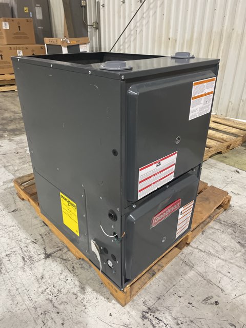 100,000 BTU Low NOx 1-Stg Downflow/Horizontal ECM Multi Speed Gas Furnace 96% 115/60/1 CFM: 2000