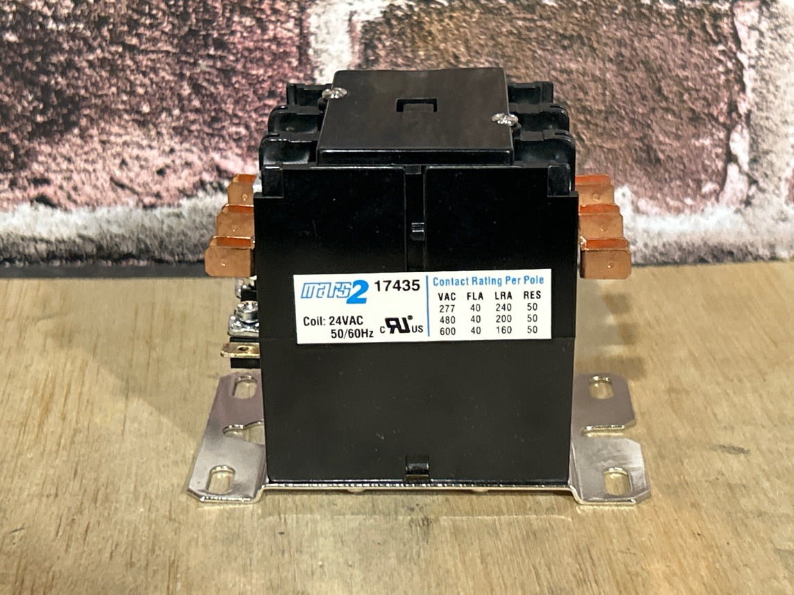 24 V, 50/60 Hz, 40 Amps 3 Pole Contactor