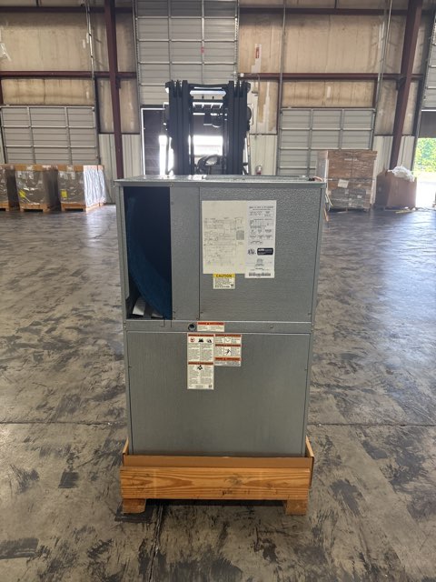 1.5 Ton Magic Pak AC Packaged Thru-The-Wall Unit W/ 5KW Electric Heat, 10.2 EER, 208-230/60/1, R410A