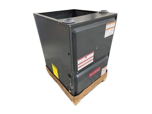 120,000 BTU Low NOx 2-Stg Down/Horz ECM Var Spd Comm Compatible Gas Furnace 96% 115/60/1 CFM: 2000