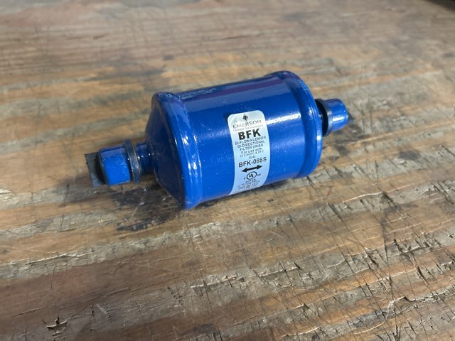 8 Cu In 5/8" ODF Solder Liquid Line Bi-Flow Filter Drier