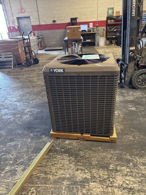 2.5 Ton Split-System Heat Pump; 208-230/60/1
