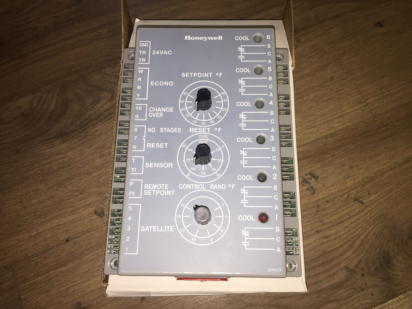 Controlador de descarga de aire de volumen de aire variable de 4 etapas, 24 V CA, punto de ajuste de 40 a 90 grados