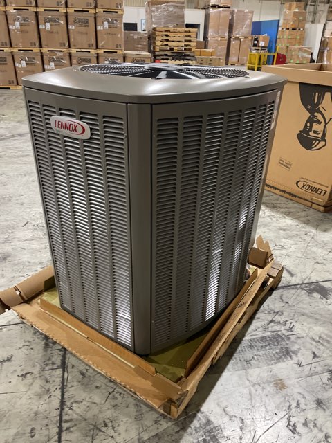 4 Ton Variable Speed Split-System Communicating Compatible Heat Pump 208-230/60/1 R410A 22 SEER2