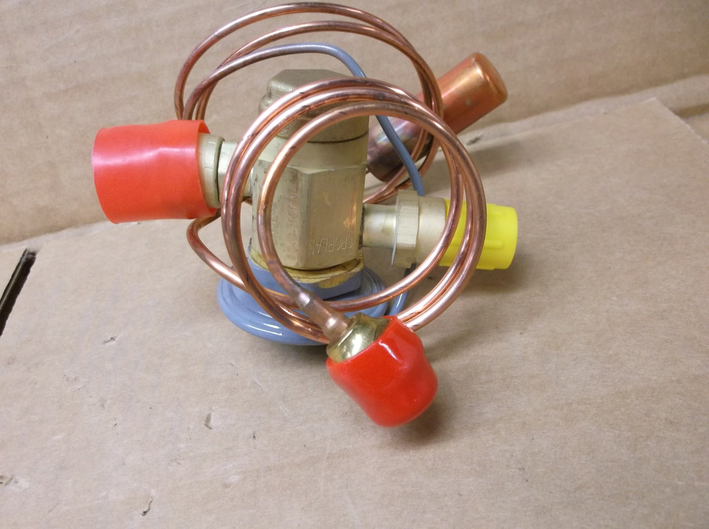 Válvula de expansión termostática de 3 toneladas R-410A con entrada de conexión mecánica de 3/4"