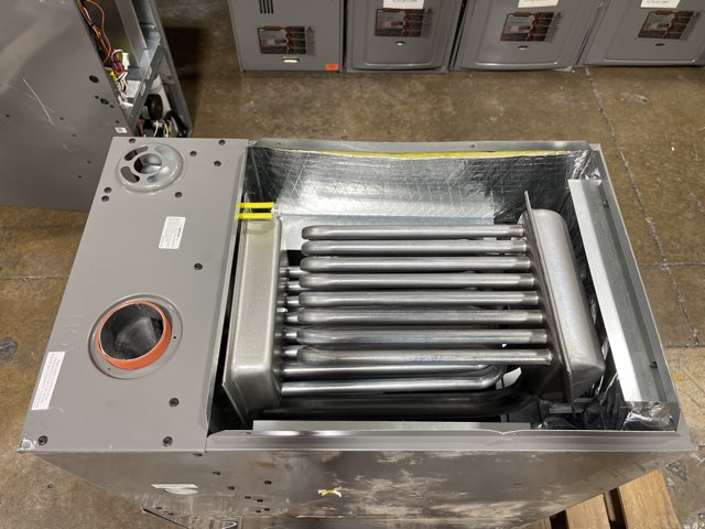 75,000 BTU 1-Stg Upflow/Horizontal ECM Multi Speed Communicating Gas Furnace 80% 115/60/1 CFM: 1590