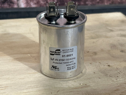 370 Vac, 5MFD 50/60 Hz, Round Capacitor