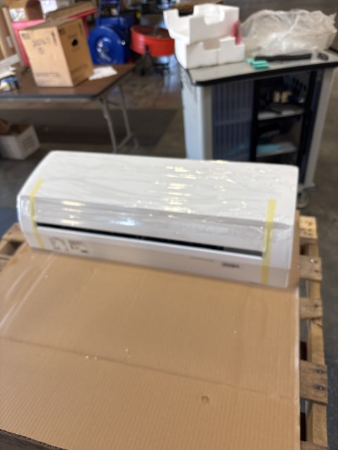 9,000 BTU Single-Zone Outdoor Inverter Heat Pump Mini Split Unit, 17 SEER 208-230/60/1 R410A