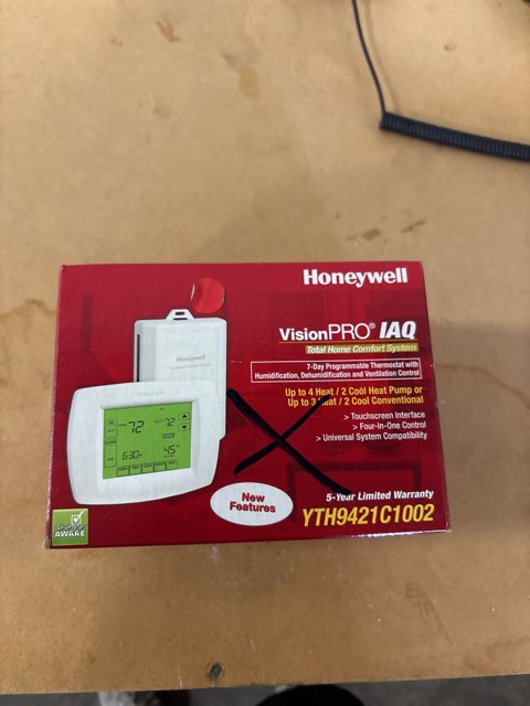 Programmable Multi-Stage 24 V Heat Pump Thermostat