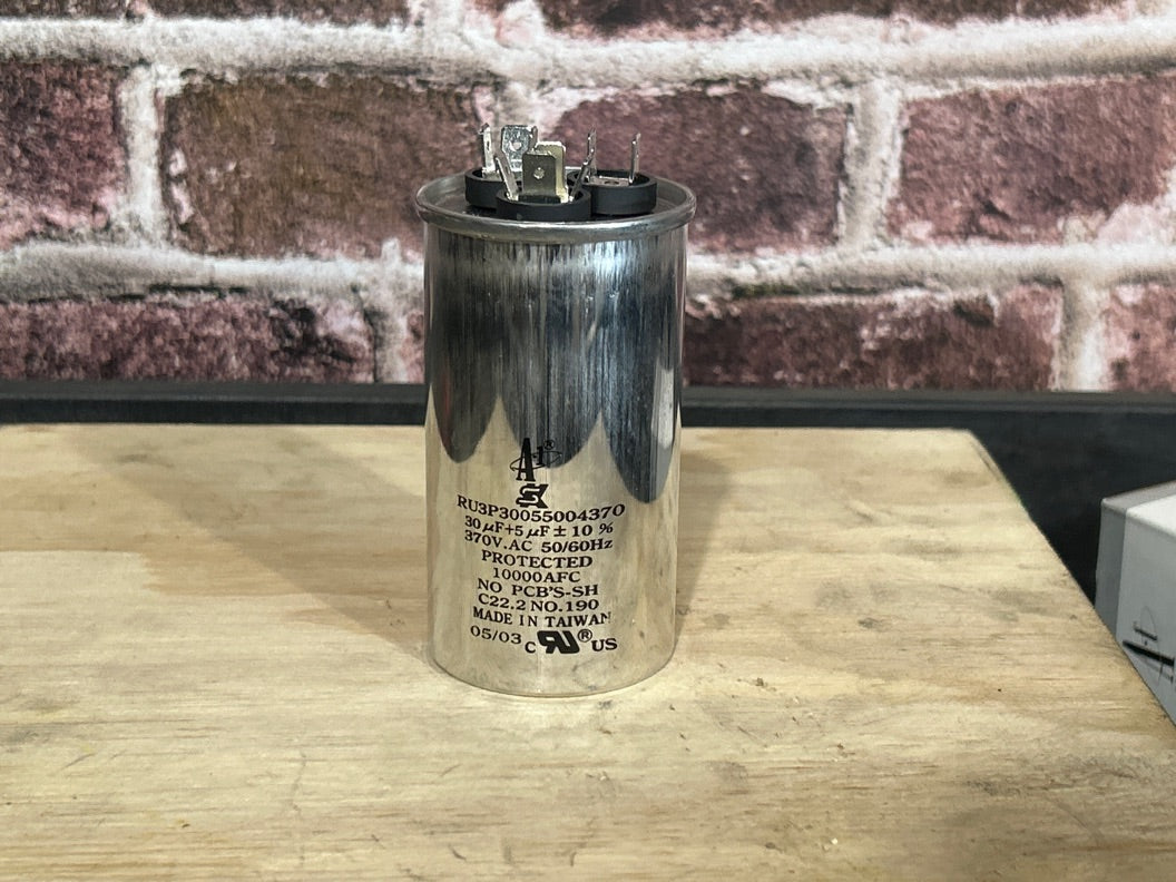 370 Vac, 30+5MFD 50/60 Hz, Round Capacitor