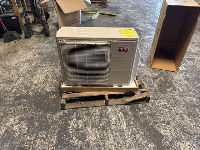 15,000 BTU Single-Zone Inverter Outdoor Mini-Split Heat Pump Unit, 208-230/60/1 R-410A 25.3 SEER