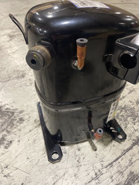 2 Ton Single-Stage AC Reciprocating Compressor 380-460/60/3 R22