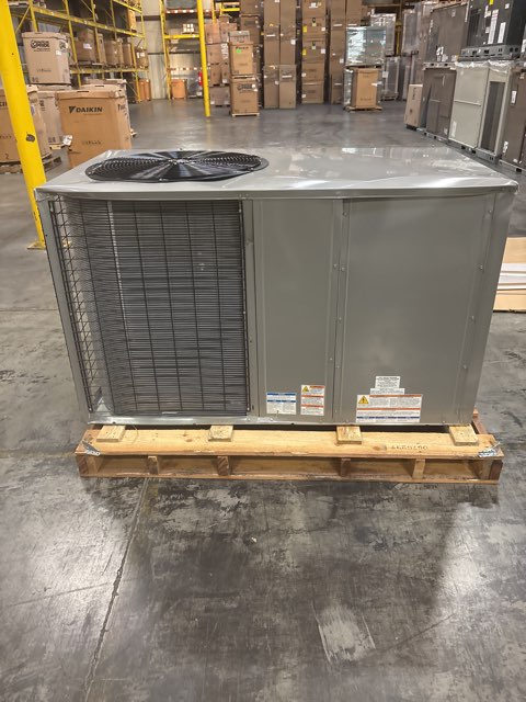 2.5 Ton Convertible Packaged Air Conditioning Unit, 13.4 SEER2, 208-230/60/1, R410A