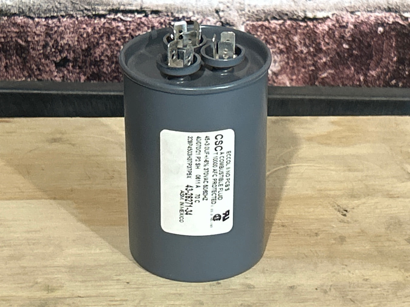 370 Vac, 40+3MFD 50/60 Hz, Round Capacitor